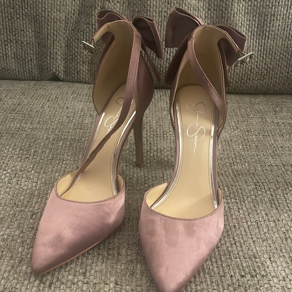 Size 8 Jessica Simpson heel